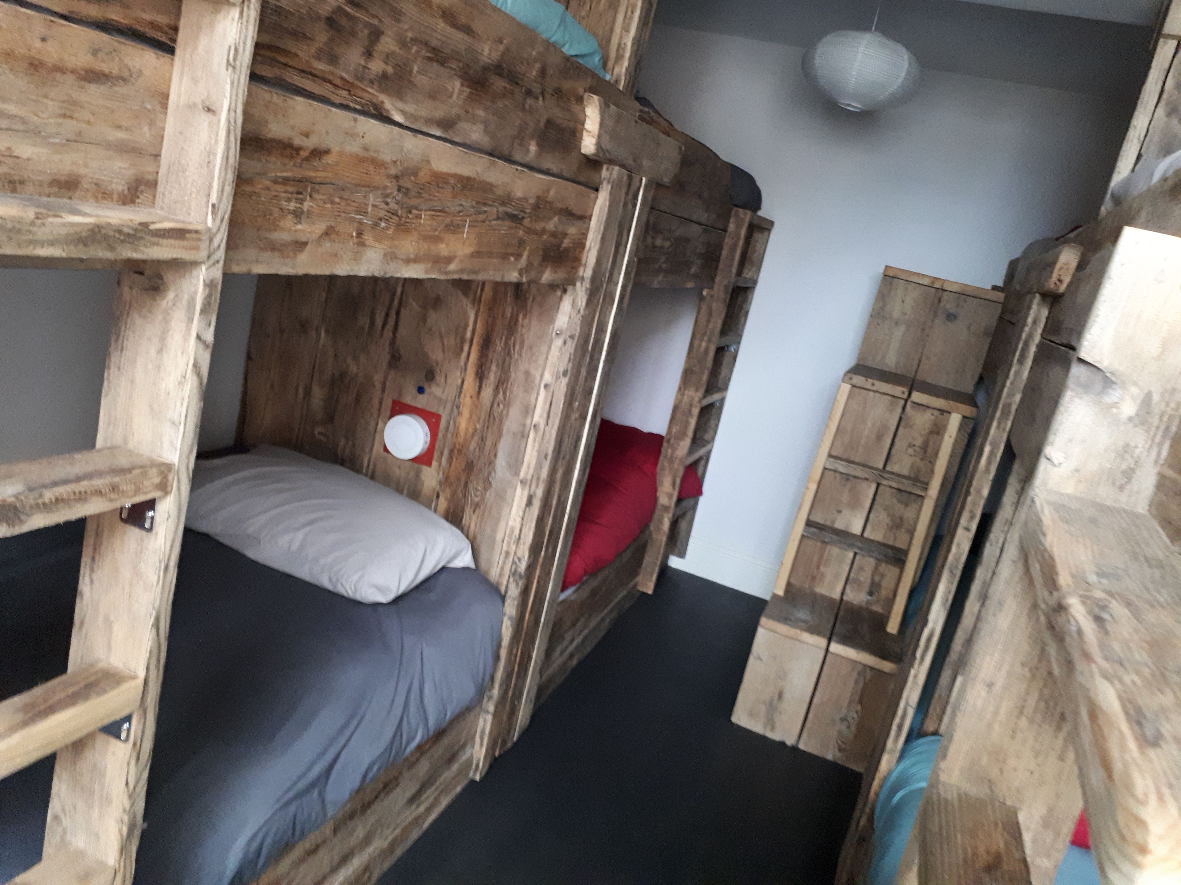 Phòng tập thể, phòng tập thể nam và nữ | Phòng cách âm, truy cập Internet không dây miễn phí, bộ trải giường 