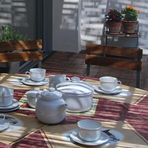 Tempat makan outdoor