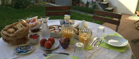 Buiten dineren