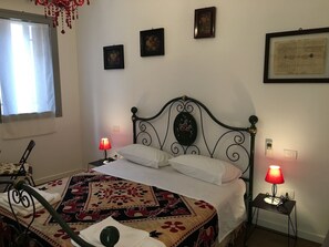 Kamar Triple | 1 kamar tidur, minibar, meja kerja, dan kedap suara