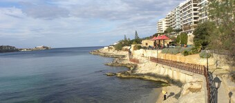 Maltese Rooms