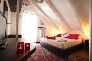 Premium bedding, down duvets, memory-foam beds, free WiFi - Saint Patrick B&B Guesthouse (Barletta)