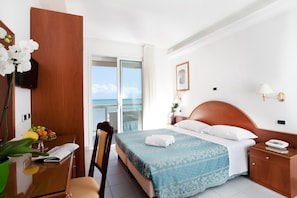 Minibar, in-room safe, desk, free WiFi