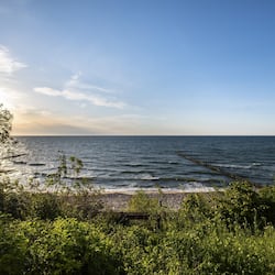 Pantai berhampiran, pengangkutan ulang-alik pantai, kerusi lepak pantai