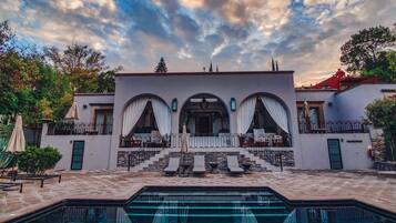 Fasade – kveld/natt