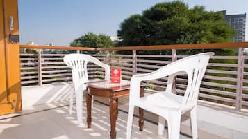 Double or Twin Room | Balcony