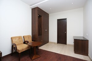 Double or Twin Room | Room amenity - OYO 11337 Asian Hospitality (Gurugram)