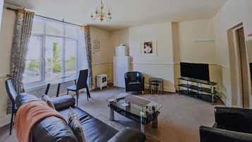 Comfort Apartment | 1 bedroom, premium bedding, soundproofing, iron/ironing board