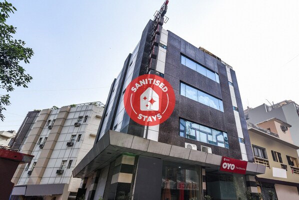 Exterior - OYO 8265 The Olive Inn (New Delhi)