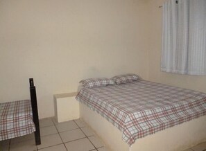 Strykjärn/strykbräda, gratis wi-fi och sängkläder