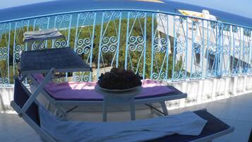 Sundeck