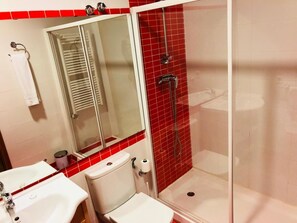 Shower, free toiletries, hair dryer, towels - Hotel Viñas 17 (Teruel)