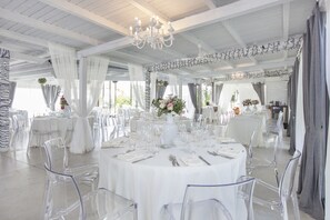 Innenbereich für Hochzeiten