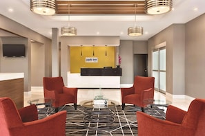 Lobby - Park Inn by Radisson Brampton, On (Brampton)