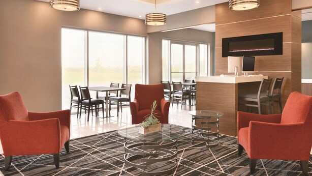 Unclassified image, 1 of 21, button - Park Inn by Radisson Brampton, On (Brampton)