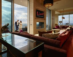 TV de tela plana 55 polegadas com canais a cabo, TV, tablet