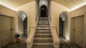 Pintu masuk interior