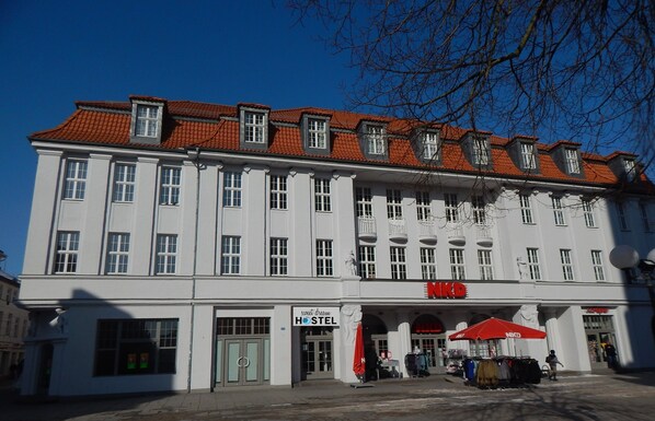 Front of property - Sweet Dream Hostel & Pension (Guestrow)