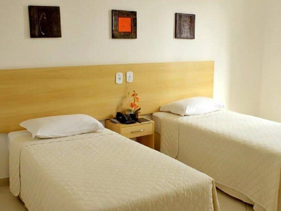 Minibar, Schreibtisch, Verdunkelungsvorhänge, Bügeleisen/Bügelbrett