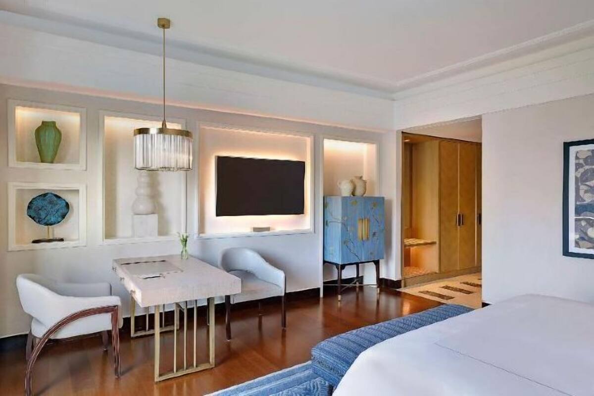 1 bedroom, premium bedding, minibar, in-room safe