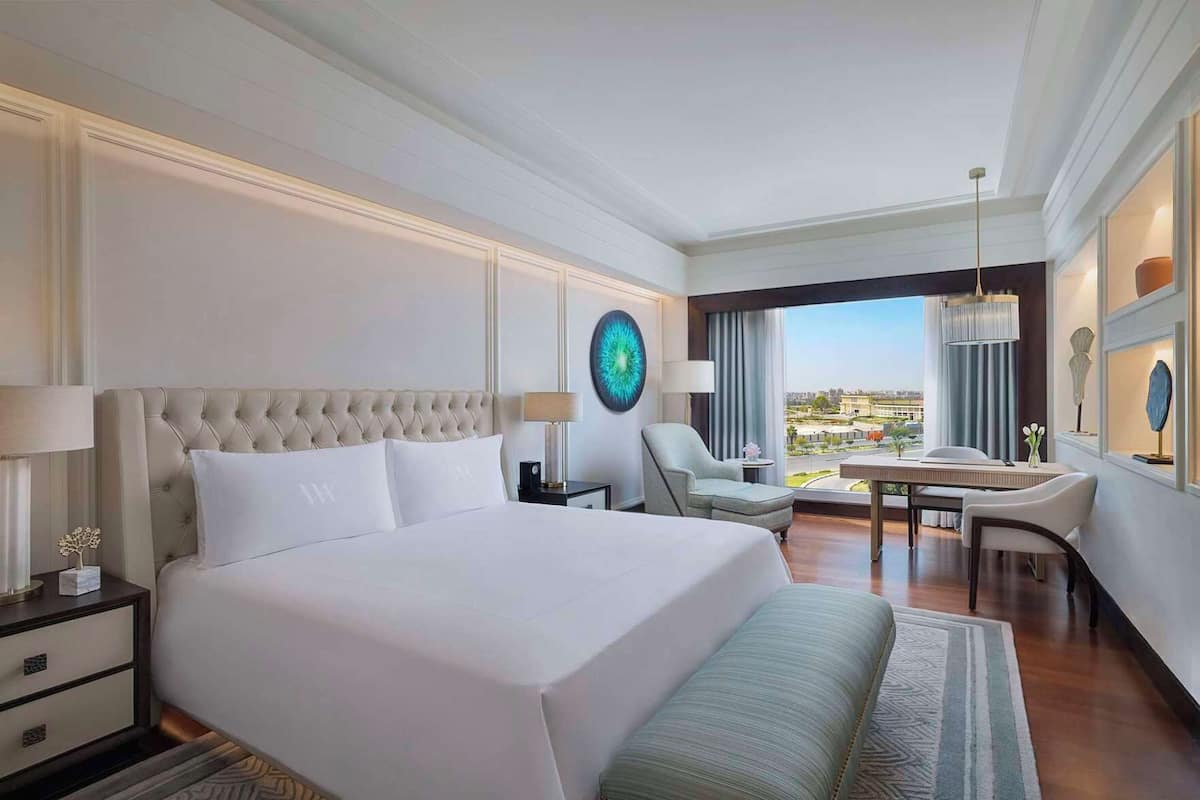 Premium bedding, minibar, in-room safe, desk
