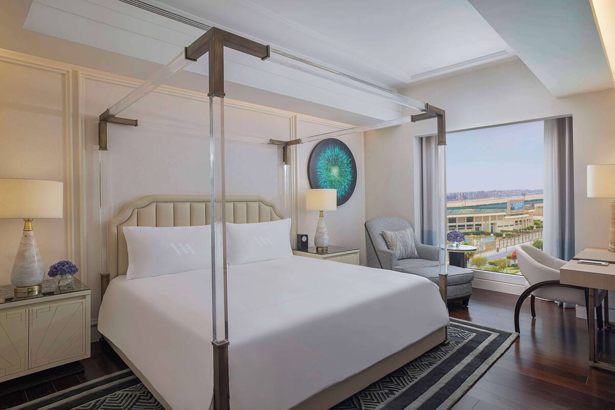 Premium bedding, minibar, in-room safe, desk