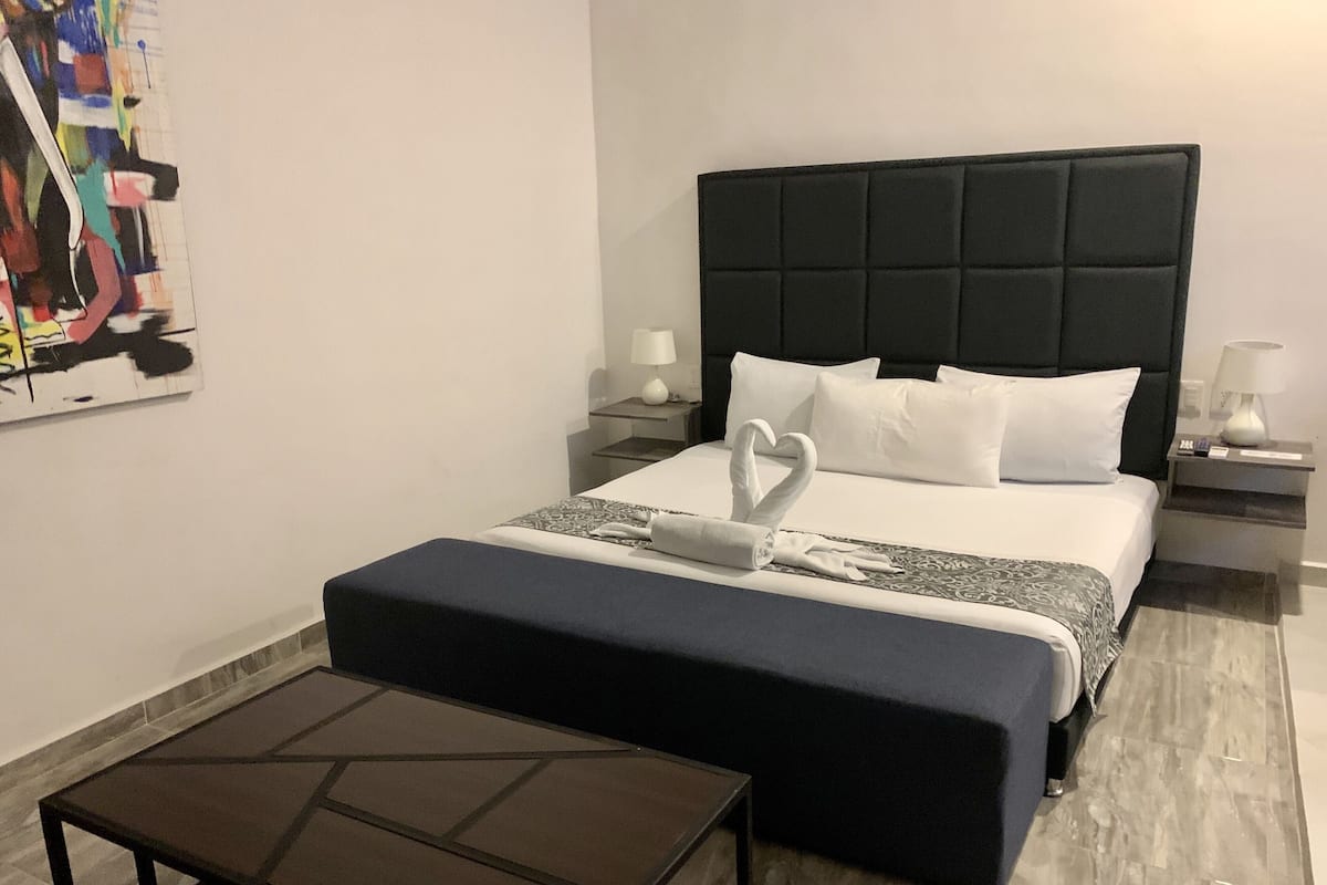 Een laptopwerkplek, gratis wifi, beddengoed