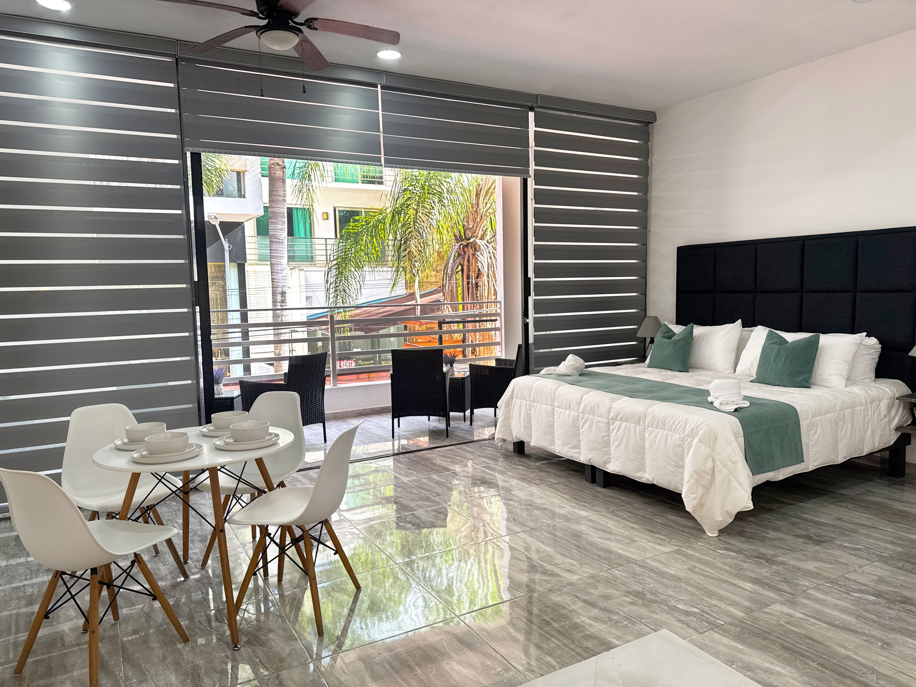 Luxury Suite, 1 King Bed with Sofa bed, Balcony, City View | Laptop workspace, free WiFi, bed sheets