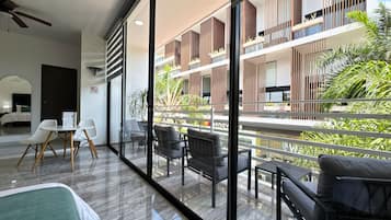 SUPERIOR KING SUITE WITH BALCONY | Terrace/patio