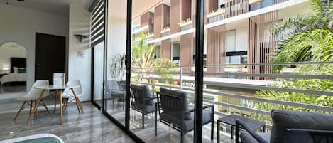 SUPERIOR KING SUITE WITH BALCONY | Terrace/patio