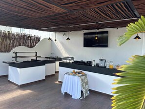 Desayuno continental todos los días (con cargo) 