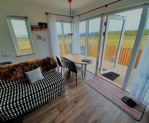Cabin, Patio, Mountain View (3) | Living area