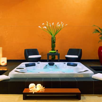 Sauna, steam room, Turkish bath, hot stone massages