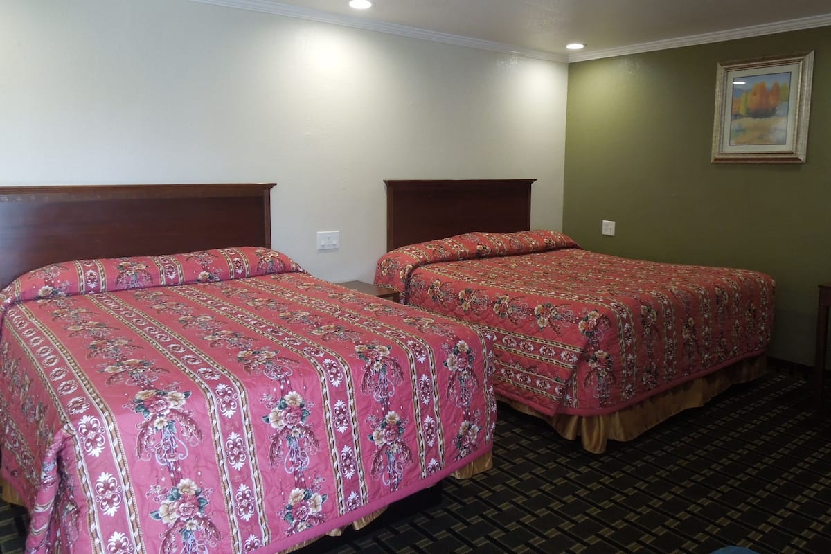 Standard Room, 2 Queen Beds | Desk, free WiFi, bed sheets