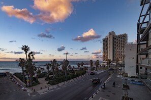 Front of property - Panoramic Ocean View 1 min From the Sea (Tel Aviv)