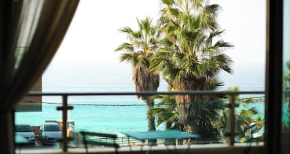 Panoramic Ocean View 1 min From the Sea