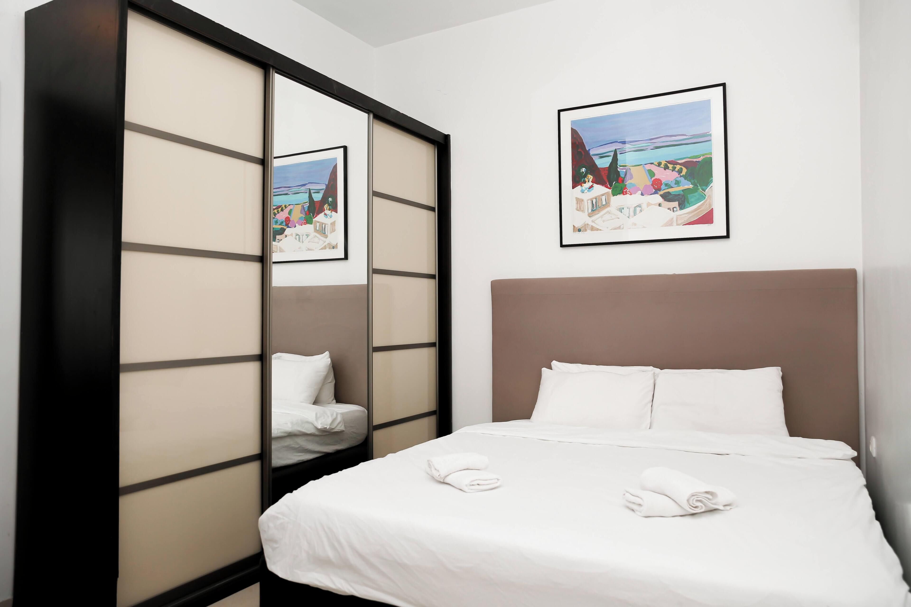 2 bedrooms, desk, iron/ironing board, free WiFi