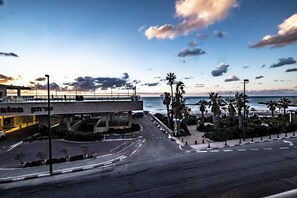 Front of property - Panoramic Ocean View 1 min From the Sea (Tel Aviv)