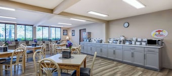 Super 8 by Wyndham Butte MT