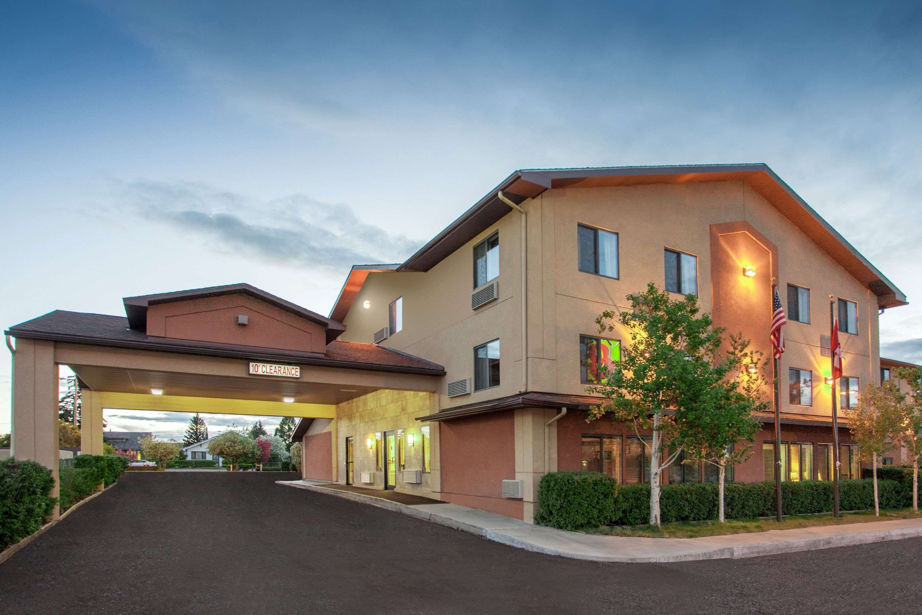 Super 8 by Wyndham Butte MT in Butte, United States