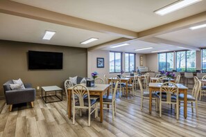 Desayuno continental incluido todos los días