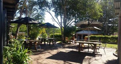 Gin Gin Budget Accommodation