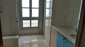 Bathroom - Hostel Tiradentes 774 (Passo Fundo)
