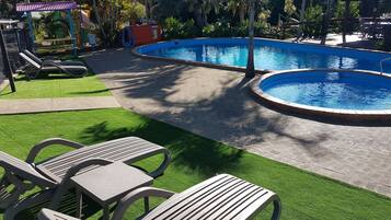 Seasonal outdoor pool, sun loungers