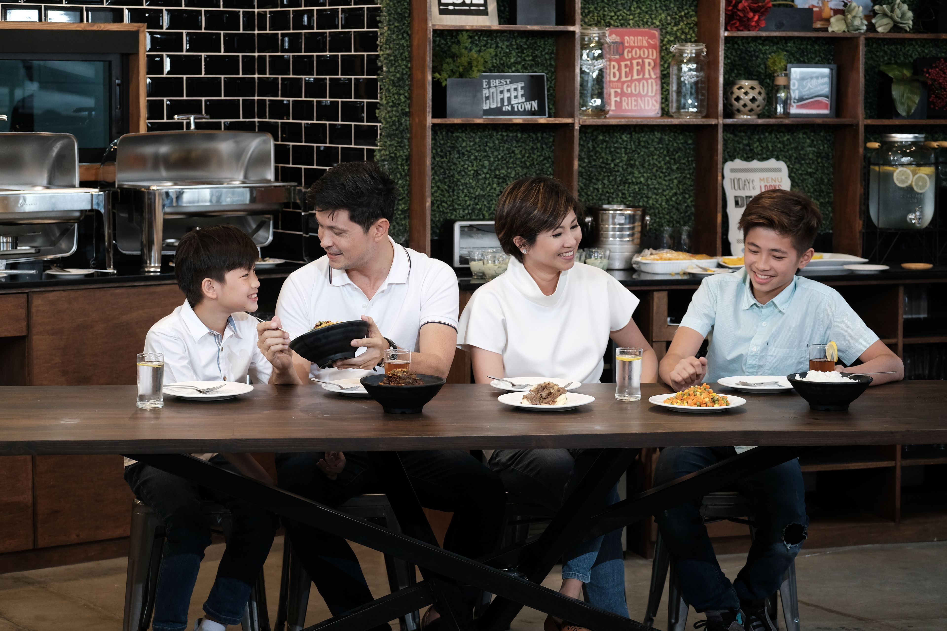 daily continental breakfast (php 350 per person)