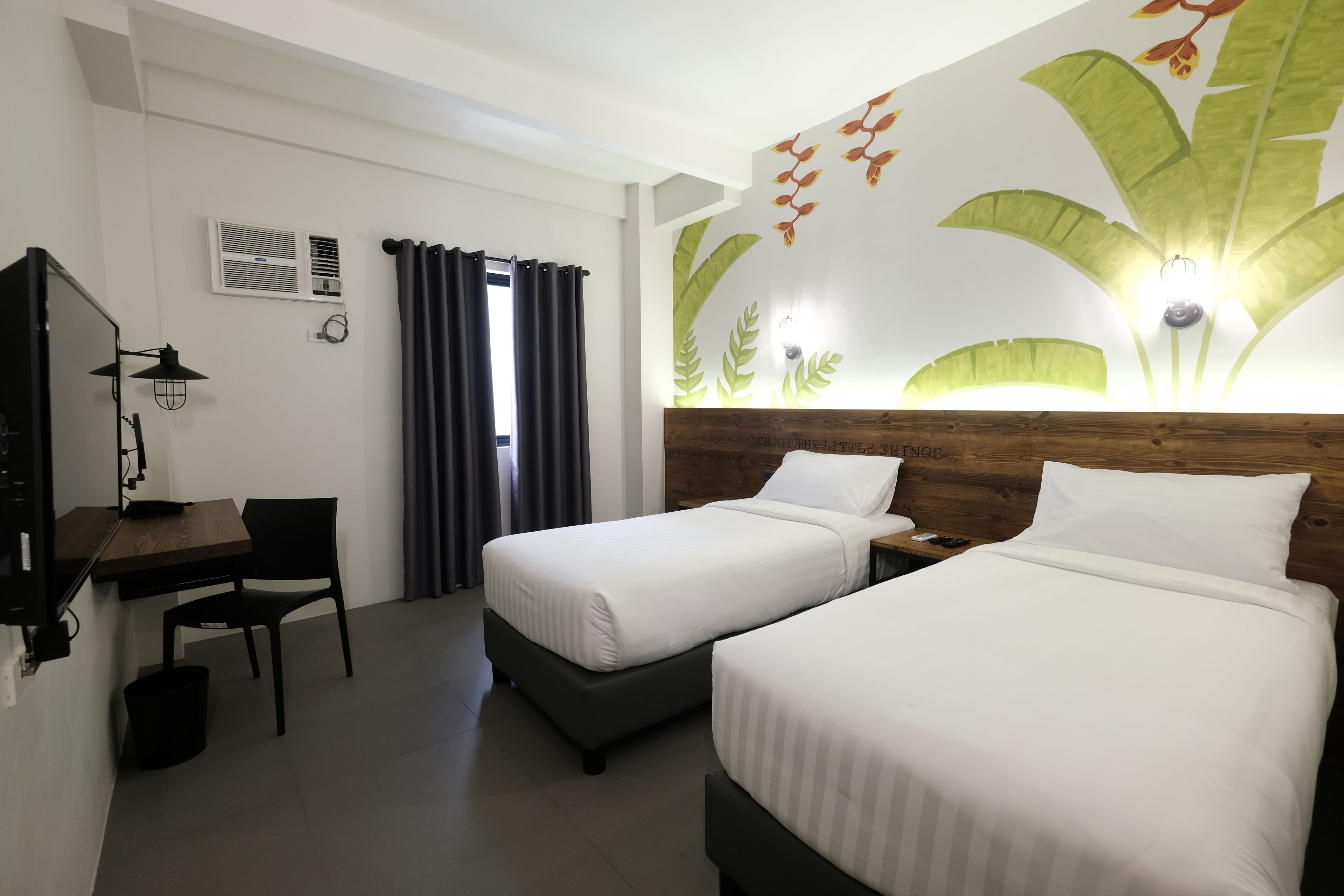 premium bedding, in-room safe, desk, iron/ironing board