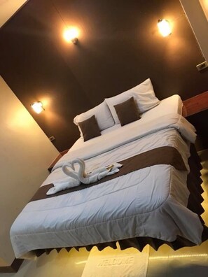 Standard Double Room | Free WiFi