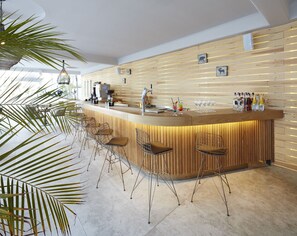 2 bars/lounges, poolside bar - Lalila Blue Suites (Marmaris)