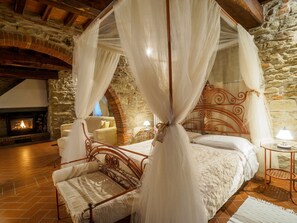 Suite | Premium bedding, desk, soundproofing, free WiFi - Agriturismo Il Palazzo (Arezzo)