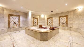 Couples treatment room(s), sauna, steam room, Turkish bath/hammam